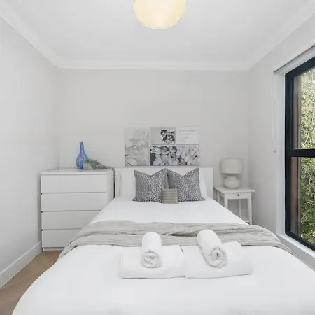 Pleasing 2Bed Flat 10Min To Wimbledon Tennis Court London Exterior foto